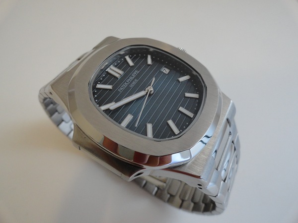 Replique Patek Philippe Nautilus - examen approfondi